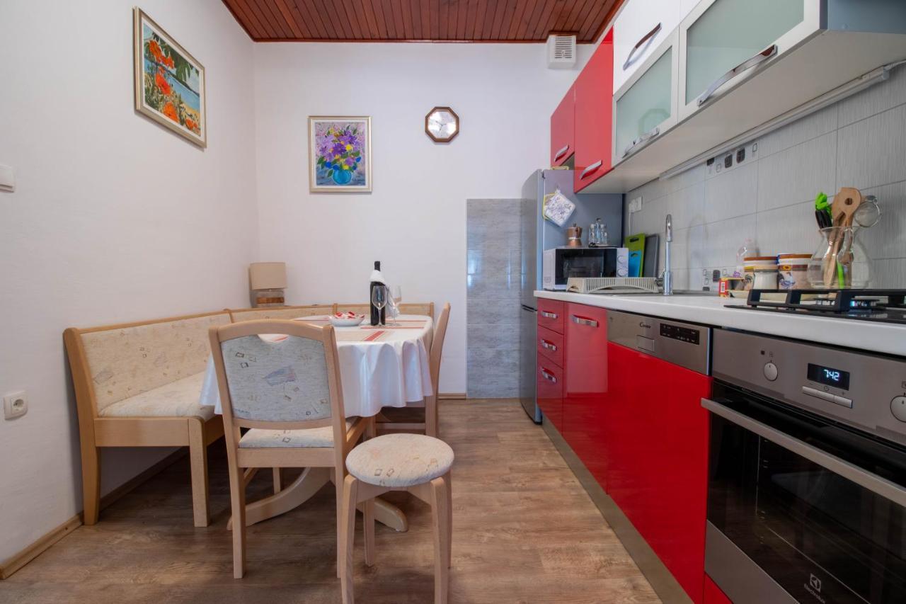 Apartman Ivan Drnis Exterior photo
